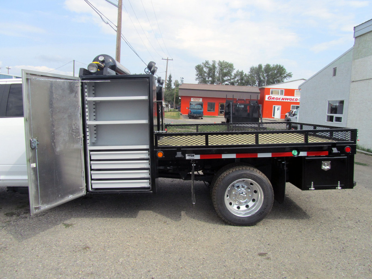 Image 016 - Service Decks 