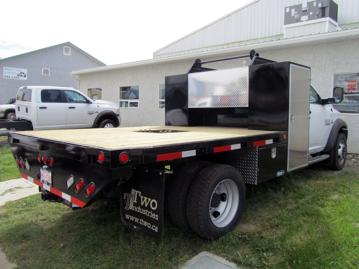 Image 003 - Service Decks 