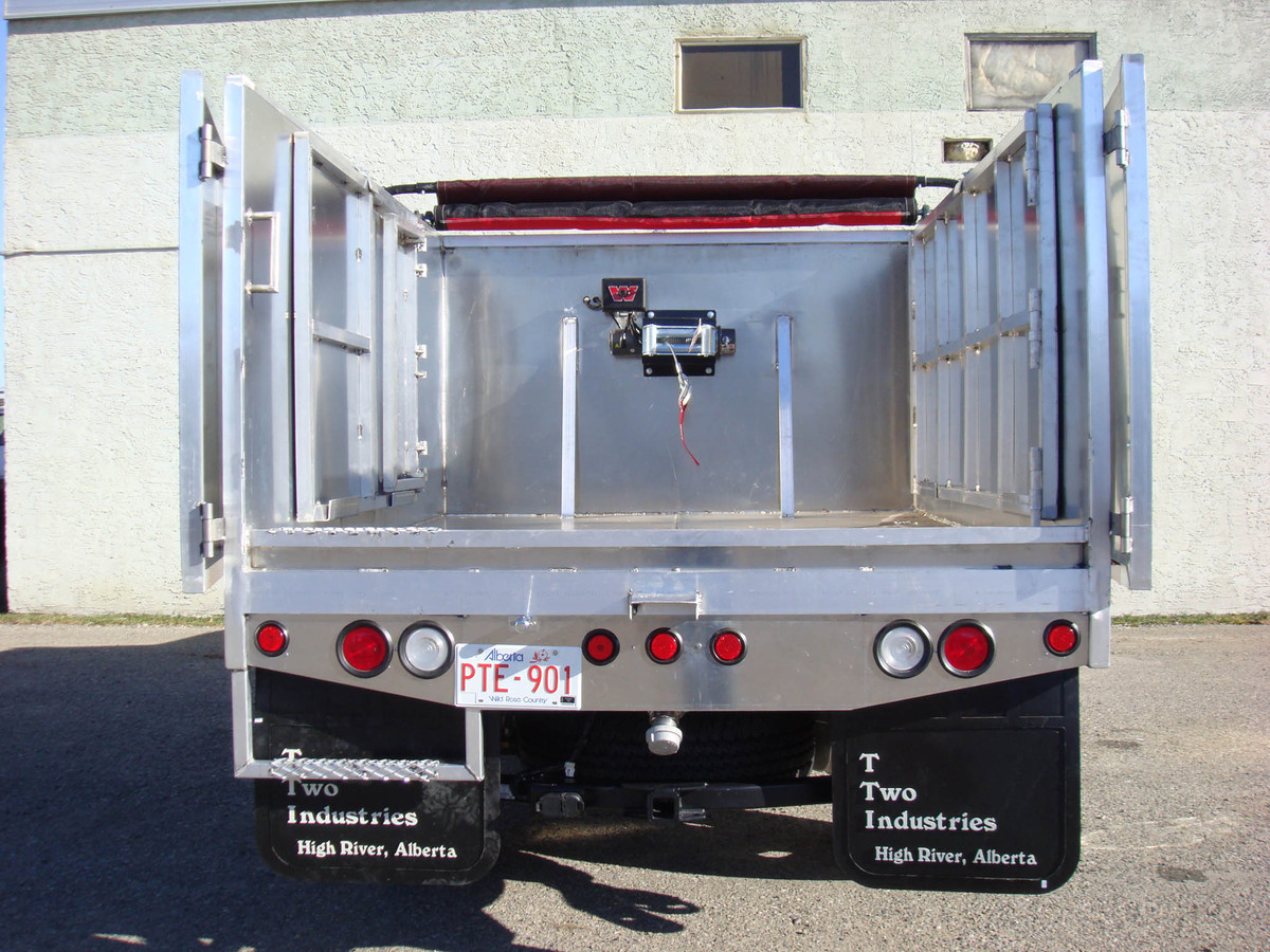 Image 026 - Aluminum Decks 