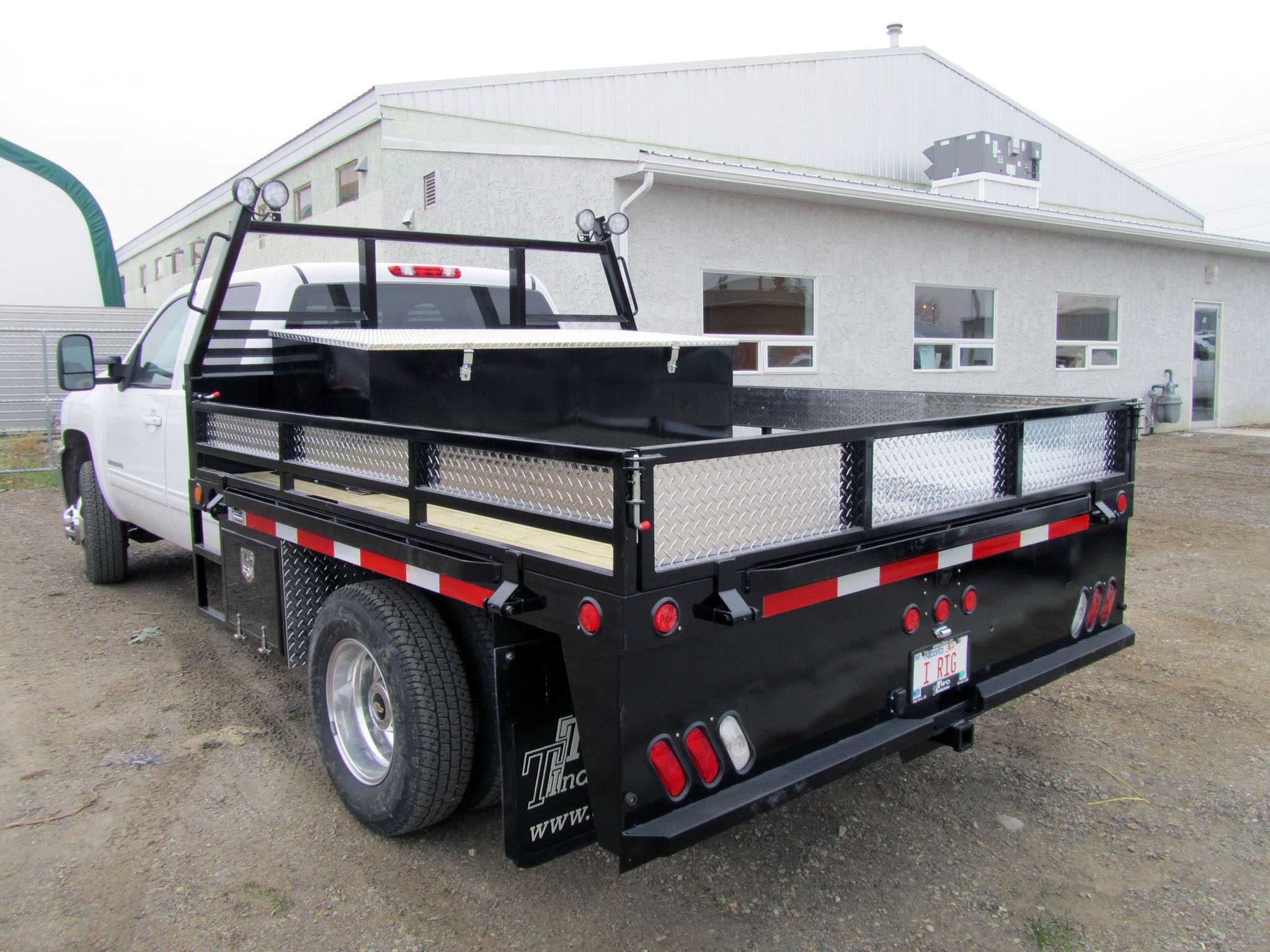 Flat Decks for Trucks T Two Industries