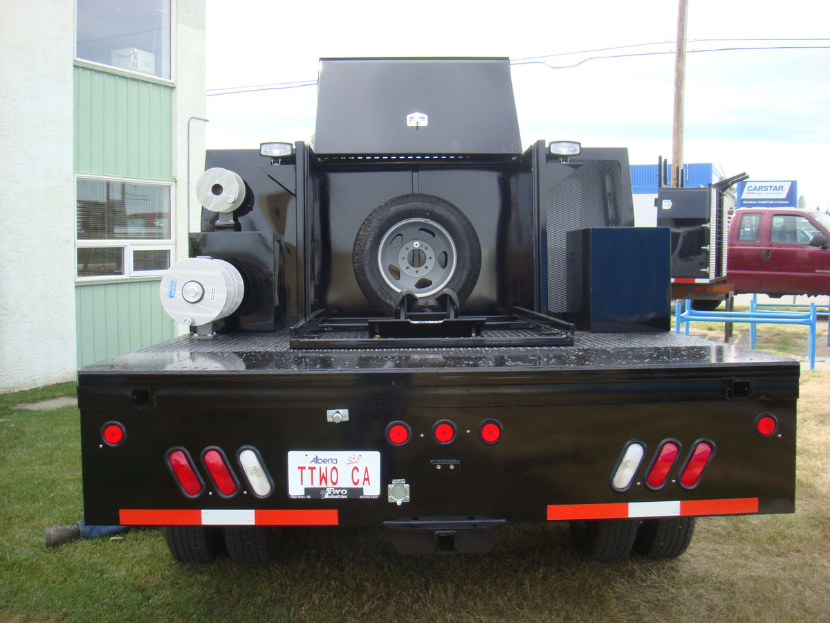 Image 032 - Service Decks 